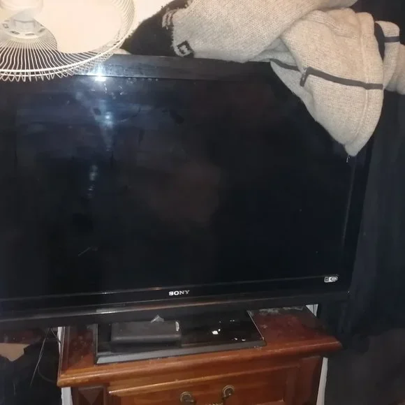 leather jacket - Picture 3 of 4